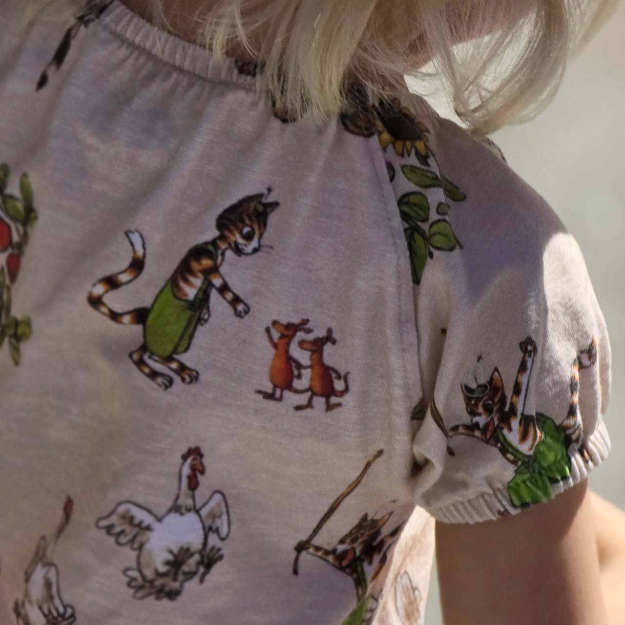 Singoallaklänning Pettson och Findus Beige 98/104