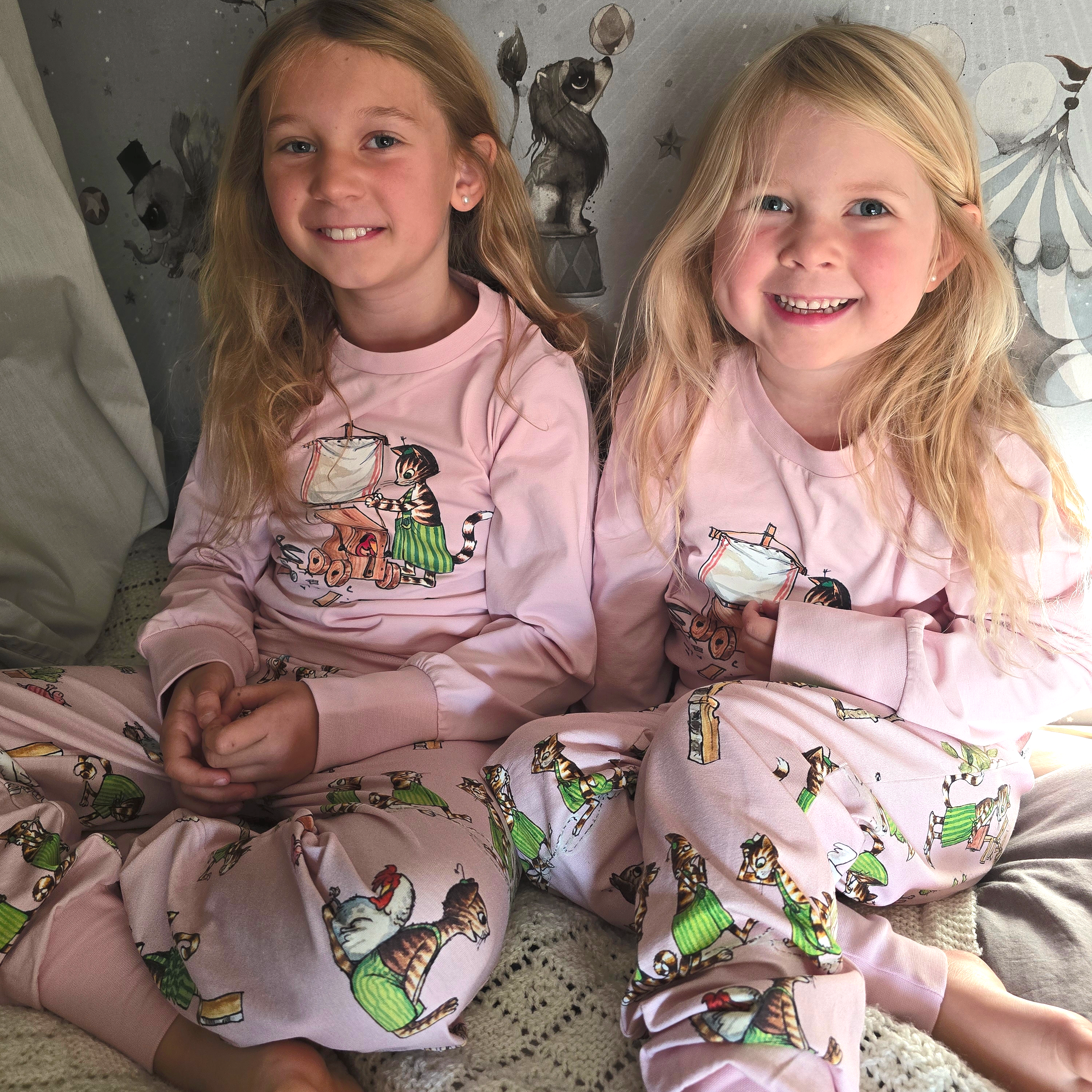 Pettson and Findus Two piece pyjamas Dust pink