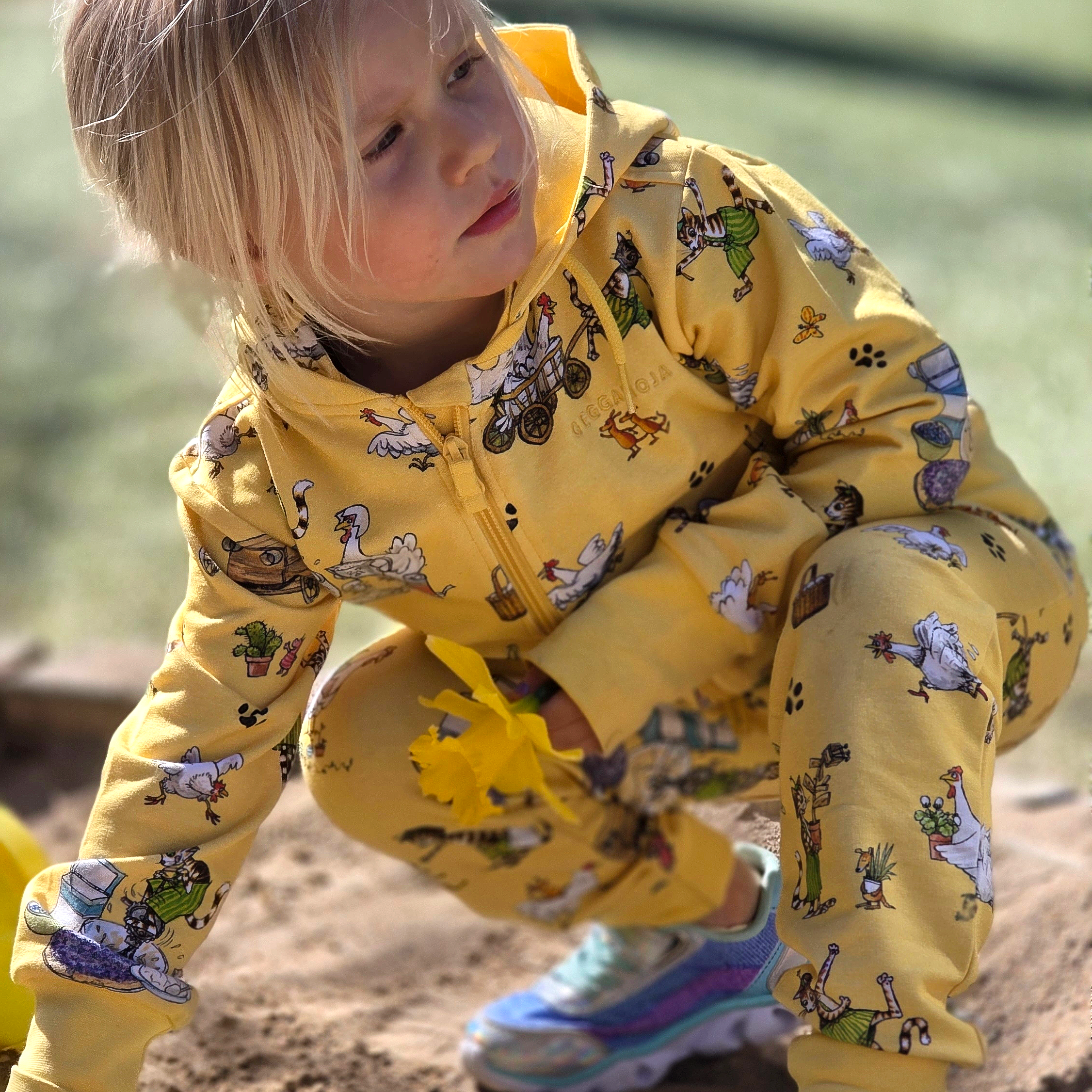 Collegebyxor Pettson och Findus Gul